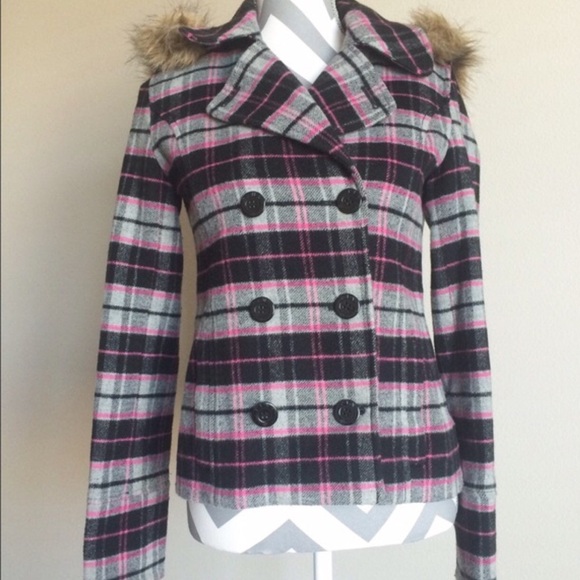 PINK Victoria's Secret Jackets & Blazers - Victoria’s Secret pink plaid peacoat